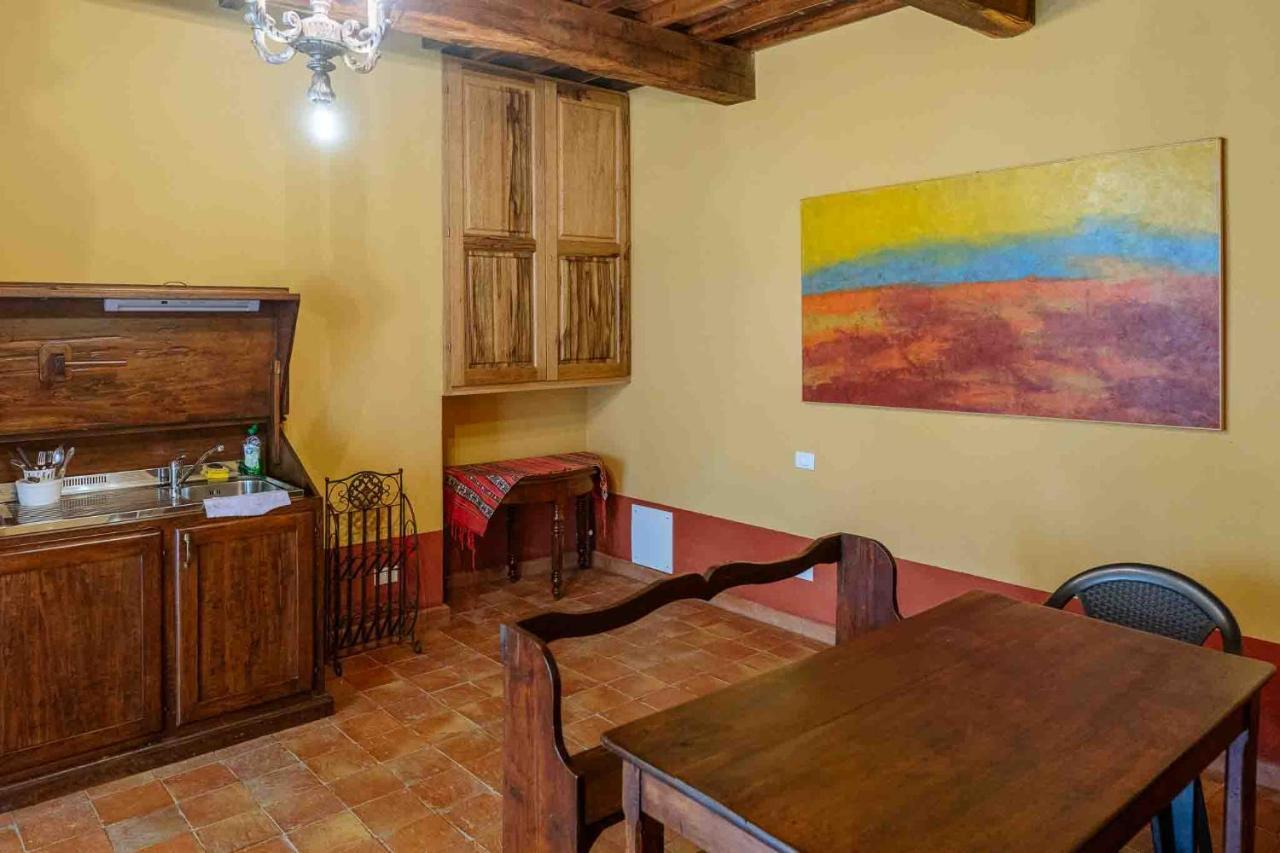 Agriturismo Bio Fattoria Di Pietra Giuncarico Екстер'єр фото