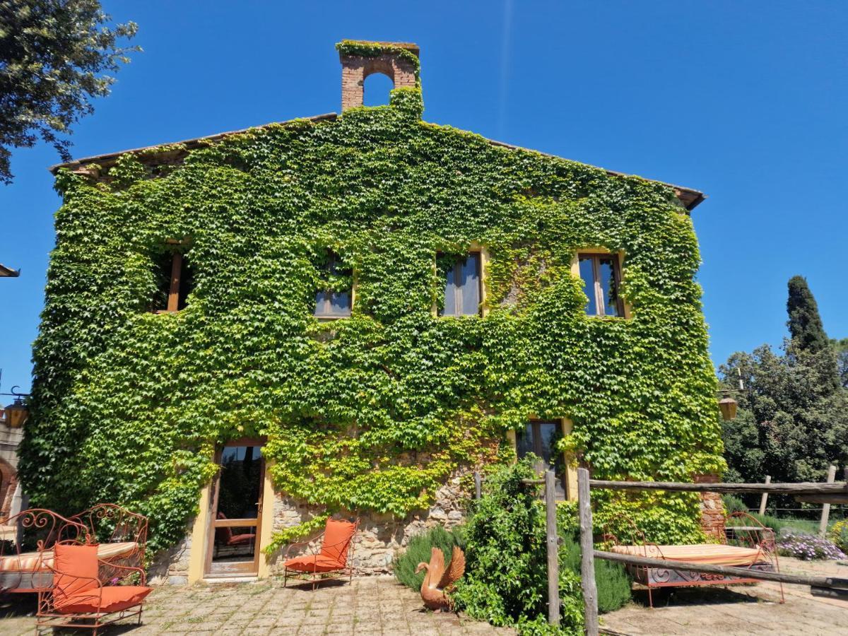 Agriturismo Bio Fattoria Di Pietra Giuncarico Екстер'єр фото