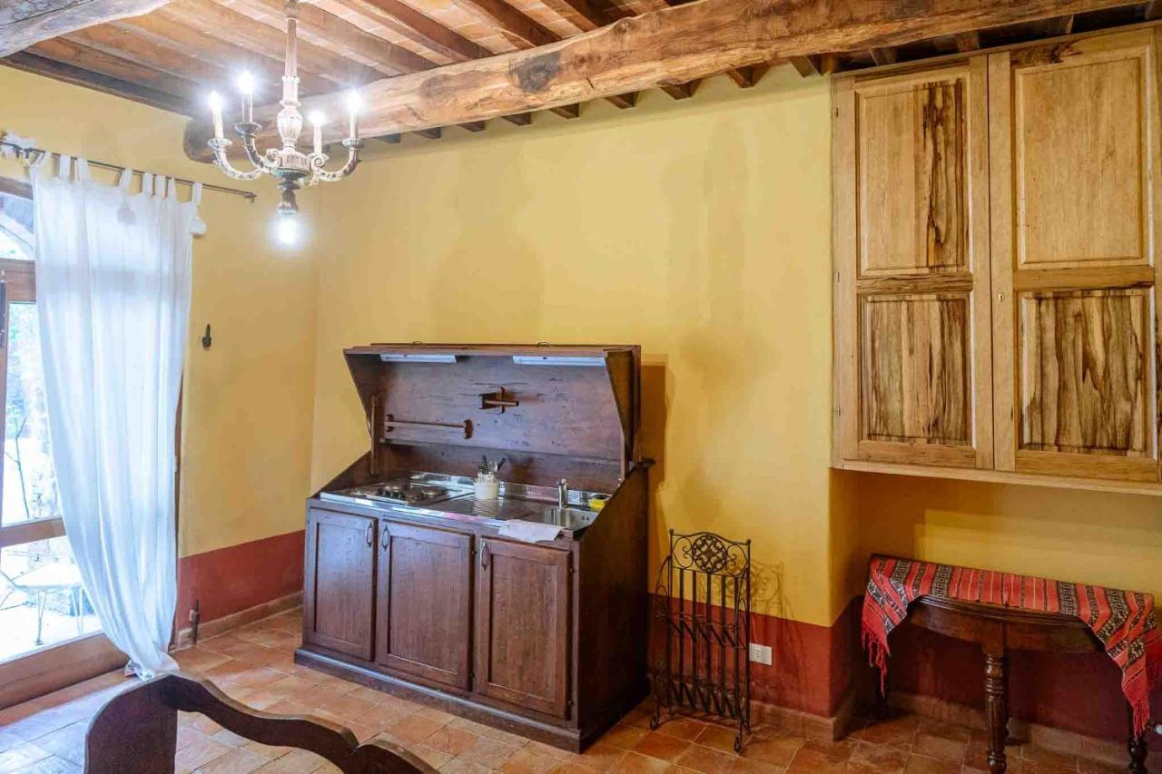Agriturismo Bio Fattoria Di Pietra Giuncarico Екстер'єр фото