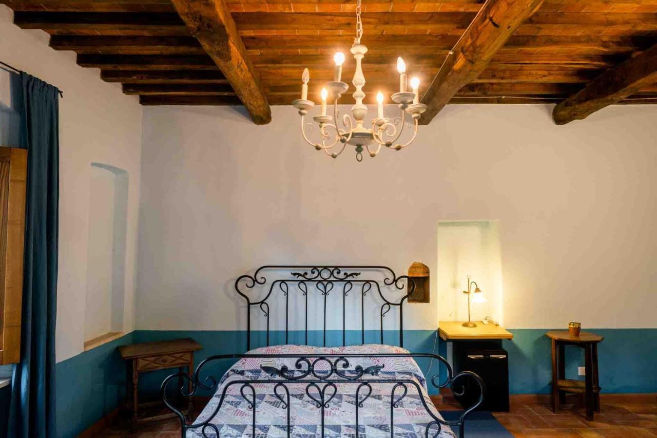 Agriturismo Bio Fattoria Di Pietra Giuncarico Екстер'єр фото